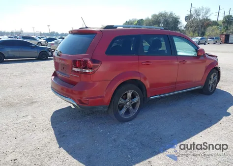 2015 Dodge Journey Crossroad z USA, uszkodzony, nr VIN 3C4PDCGG0FT552410